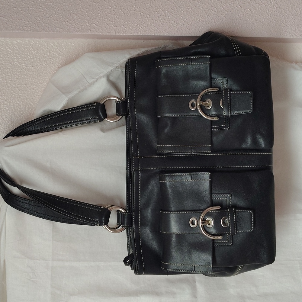Large Coach Soho